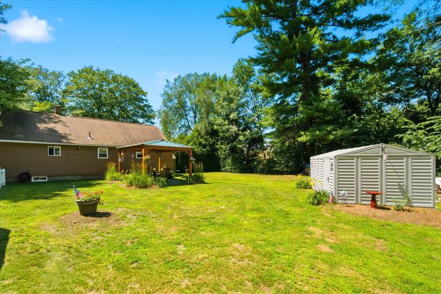 30 Danis Park Road, Goffstown, NH 03045