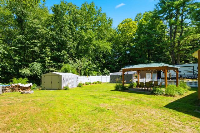 30 Danis Park Road, Goffstown, NH 03045