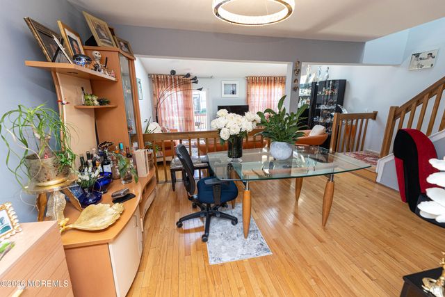 276 Longwood Drive 27-6, Englishtown, NJ 07726
