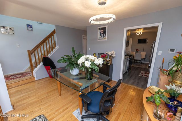 276 Longwood Drive 27-6, Englishtown, NJ 07726