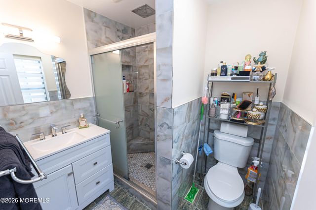 276 Longwood Drive 27-6, Englishtown, NJ 07726