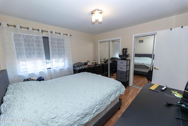 276 Longwood Drive 27-6, Englishtown, NJ 07726