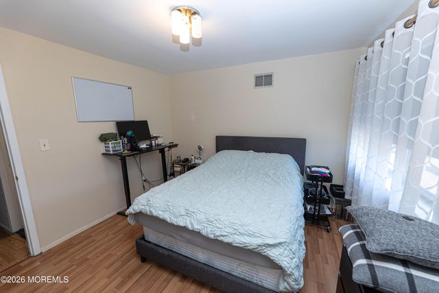 276 Longwood Drive 27-6, Englishtown, NJ 07726