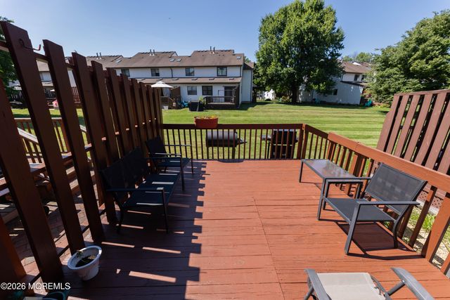 276 Longwood Drive 27-6, Englishtown, NJ 07726