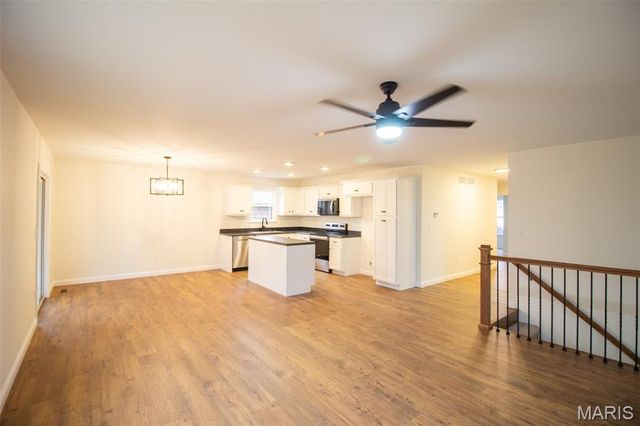 6 Steele Drive, Granite City, IL 62040