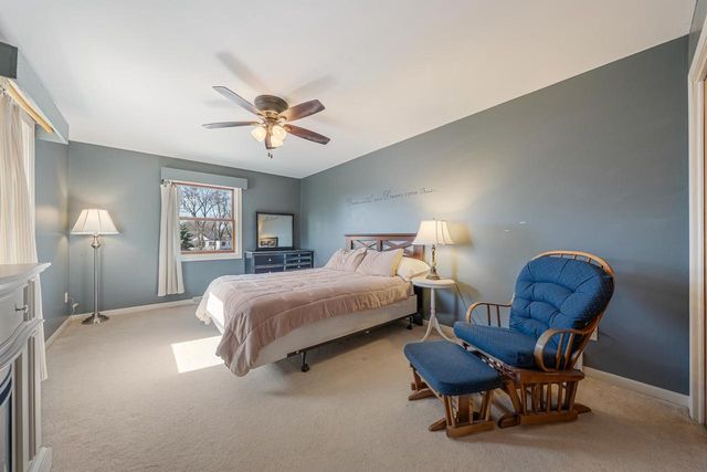 2190 CARLETON AVENUE, Appleton, WI 54915