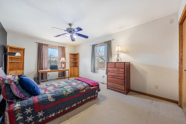 2190 CARLETON AVENUE, Appleton, WI 54915