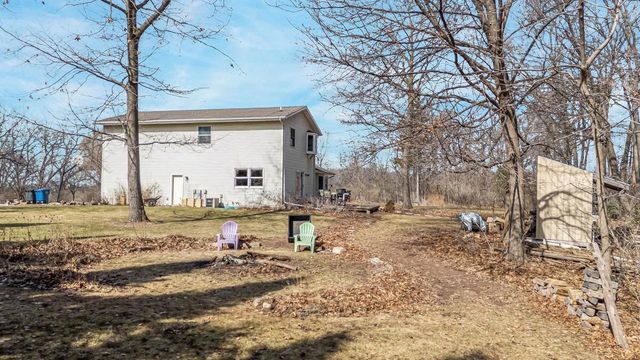 2190 CARLETON AVENUE, Appleton, WI 54915