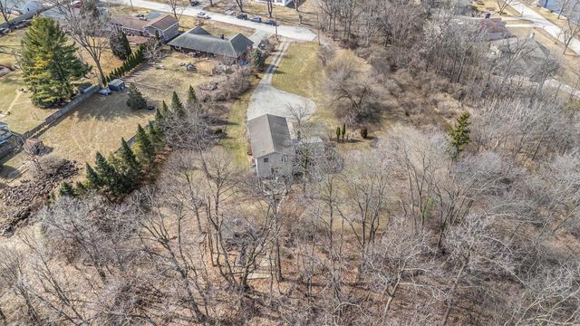 2190 CARLETON AVENUE, Appleton, WI 54915