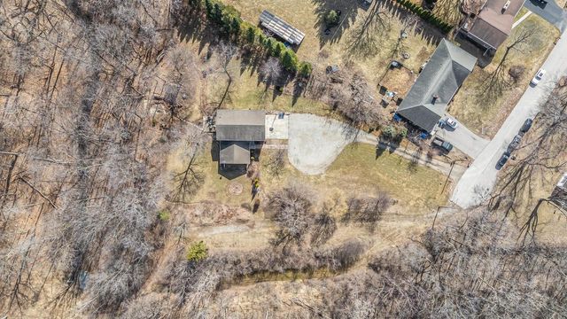 2190 CARLETON AVENUE, Appleton, WI 54915