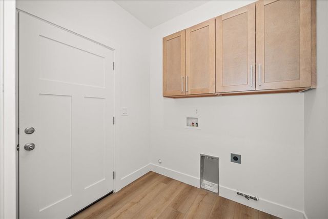 4233 W Tolliver Ct, Spokane, WA 99208