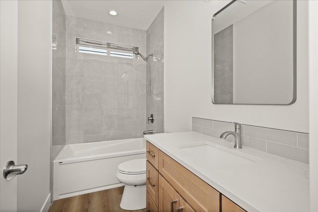 4233 W Tolliver Ct, Spokane, WA 99208