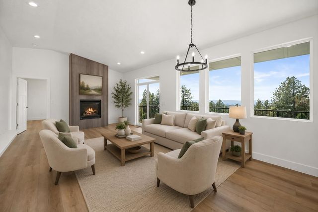 4233 W Tolliver Ct, Spokane, WA 99208