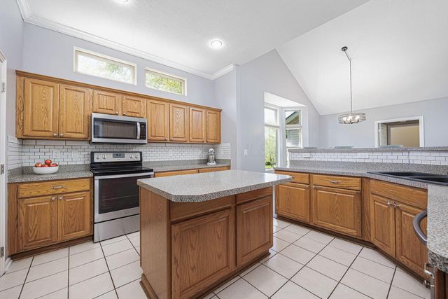 6566 Morningside Drive, Lewis Center, OH 43035
