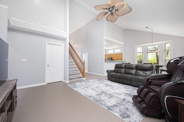 6566 Morningside Drive, Lewis Center, OH 43035