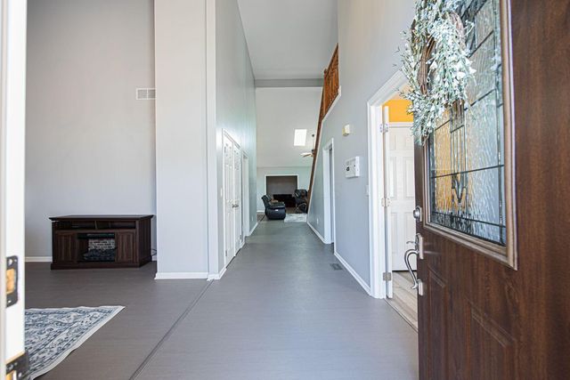 6566 Morningside Drive, Lewis Center, OH 43035
