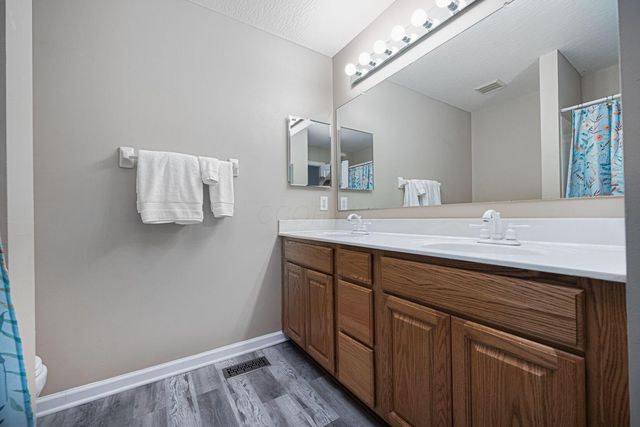 6566 Morningside Drive, Lewis Center, OH 43035