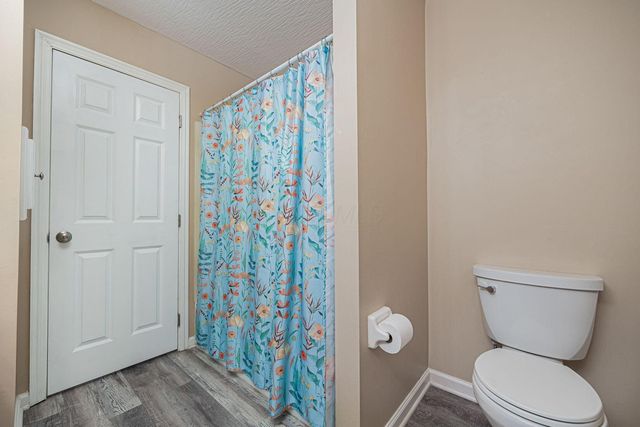 6566 Morningside Drive, Lewis Center, OH 43035