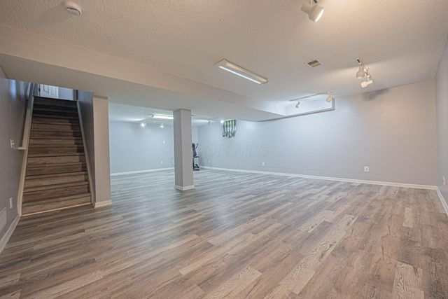 6566 Morningside Drive, Lewis Center, OH 43035