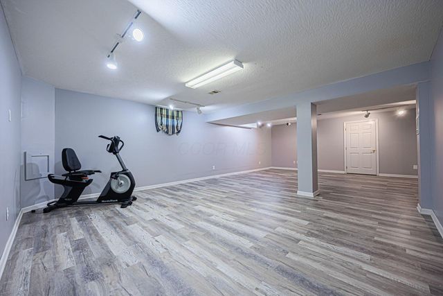 6566 Morningside Drive, Lewis Center, OH 43035