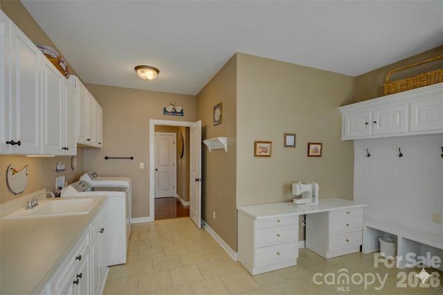 13017 Avila Court, Charlotte, NC 28278