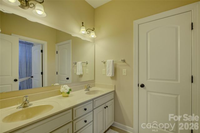 13017 Avila Court, Charlotte, NC 28278