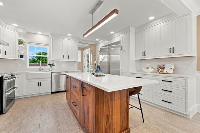 16 Rural Ave, Medford, MA 02155