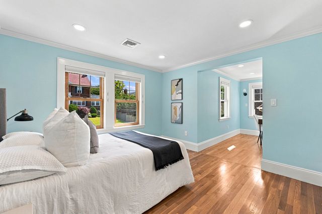 16 Rural Ave, Medford, MA 02155