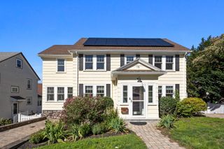 16 Rural Ave, Medford, MA 02155