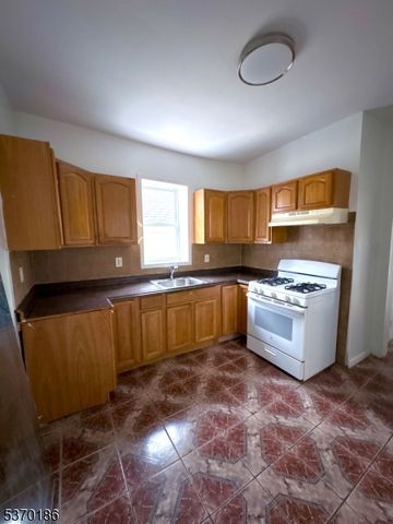 86 N 11Th St, Newark City, NJ 07107