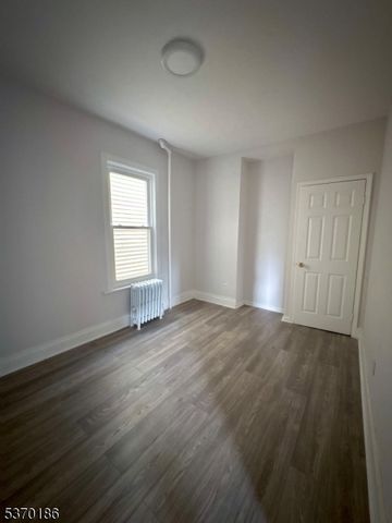 86 N 11Th St, Newark City, NJ 07107