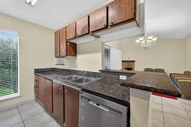 8360 Jorine Drive 8360, Houston, TX 77036