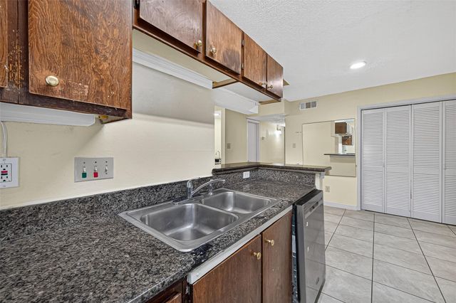 8360 Jorine Drive 8360, Houston, TX 77036