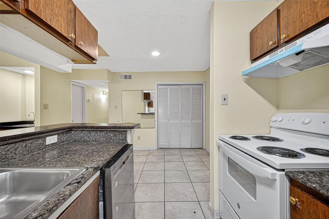 8360 Jorine Drive 8360, Houston, TX 77036