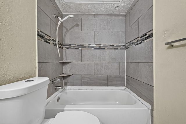 8360 Jorine Drive 8360, Houston, TX 77036