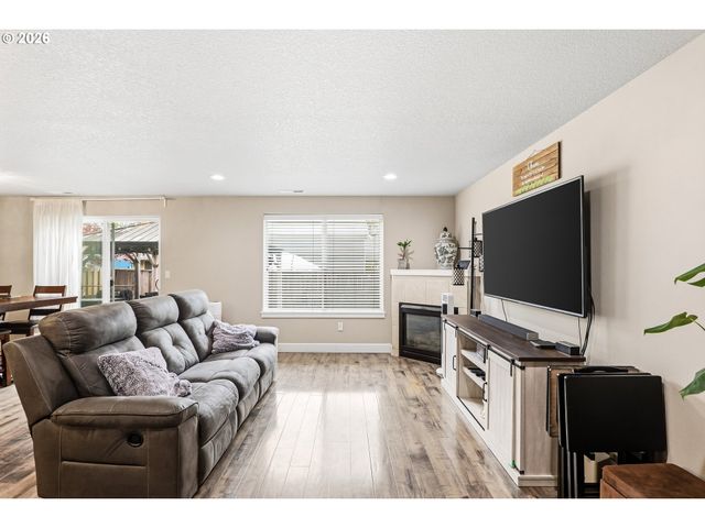 17383 Sw VINCENT St, Beaverton, OR 97078