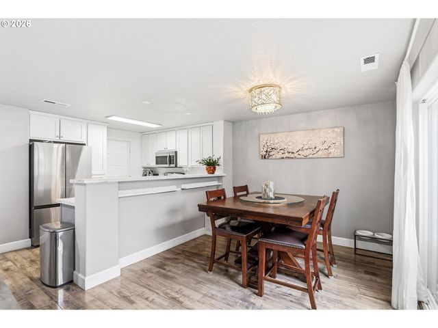 17383 Sw VINCENT St, Beaverton, OR 97078