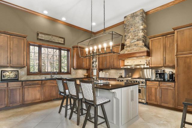 S2051 Park Lane Circle, Reedsburg, WI 53959