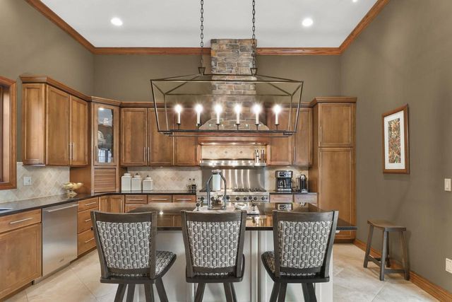 S2051 Park Lane Circle, Reedsburg, WI 53959