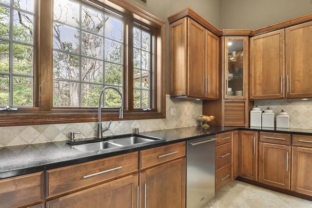 S2051 Park Lane Circle, Reedsburg, WI 53959