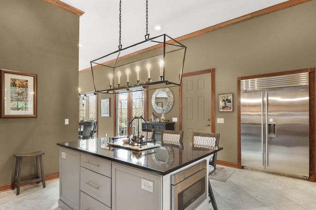 S2051 Park Lane Circle, Reedsburg, WI 53959