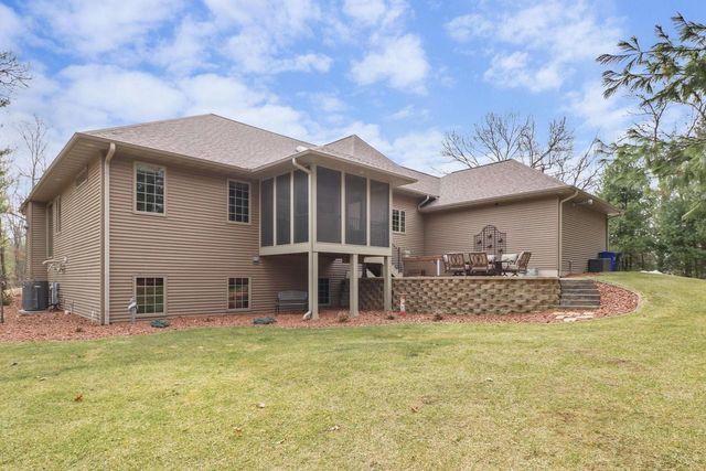 S2051 Park Lane Circle, Reedsburg, WI 53959