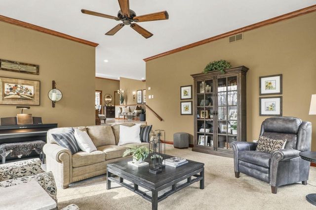 S2051 Park Lane Circle, Reedsburg, WI 53959