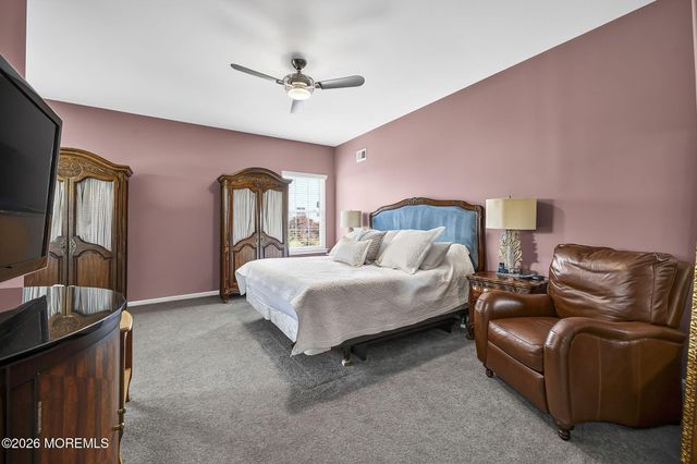 11 Narrowbrook Court, Manalapan, NJ 07726