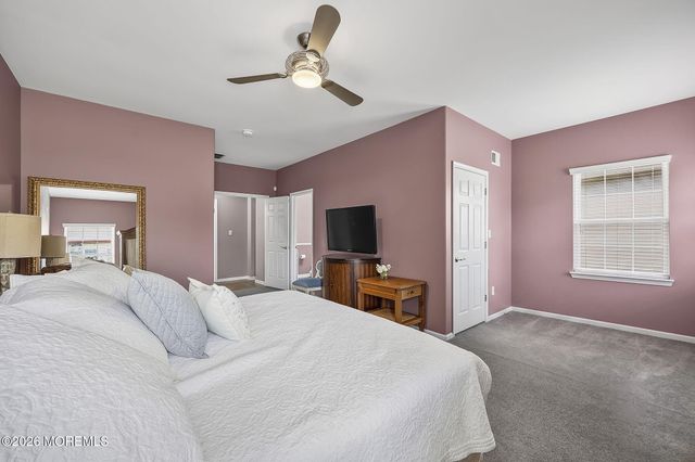11 Narrowbrook Court, Manalapan, NJ 07726