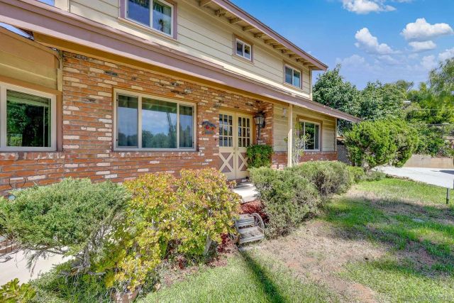 1550 Pepper Dr, El Cajon, CA 92021