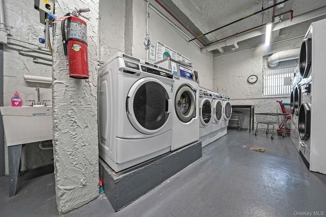 65-15 Alderton Street 1G, Rego Park, NY 11374