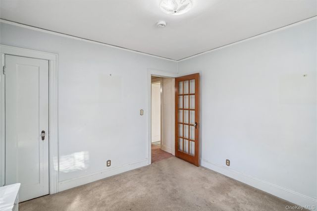 41 Goldenrod Avenue, Franklin Square, NY 11010