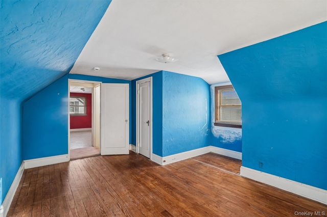 41 Goldenrod Avenue, Franklin Square, NY 11010