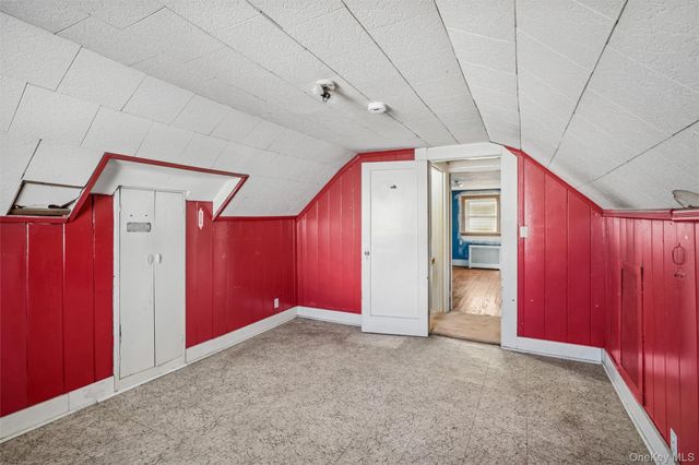 41 Goldenrod Avenue, Franklin Square, NY 11010